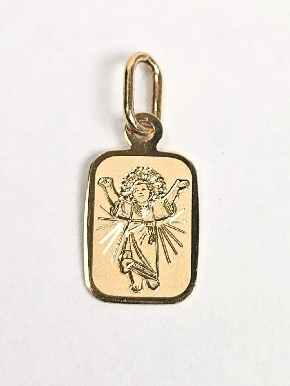 10K Gold Divine Child Jesus Pendant Charm Santo Niño Medal 15mm